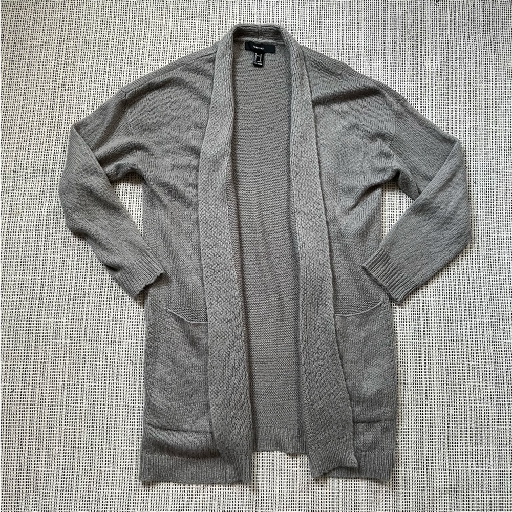 Forever 21Heather Gray Knit Open Cardigan Size M